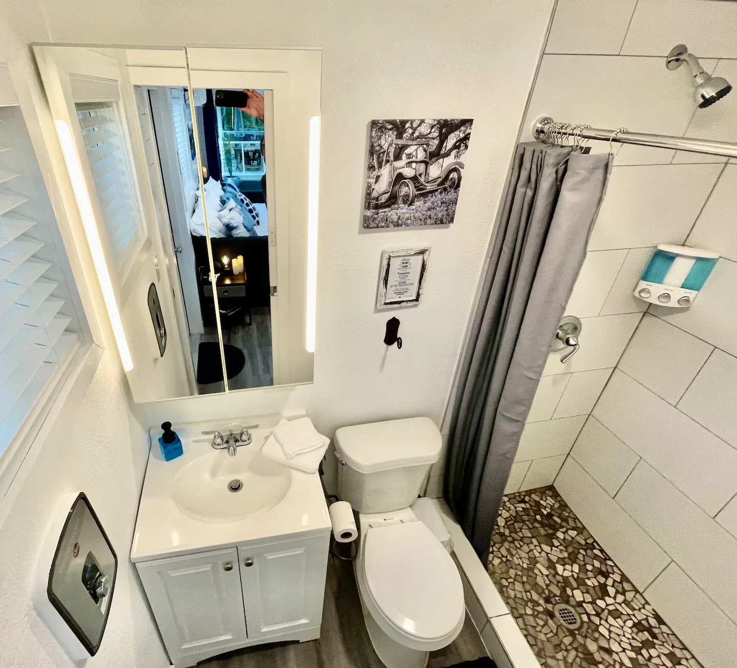 https://www.bobscontainers.com/wp-content/uploads/2023/03/5a351316-02f9-4340-bf00-bfd7a0a1ce90.webp