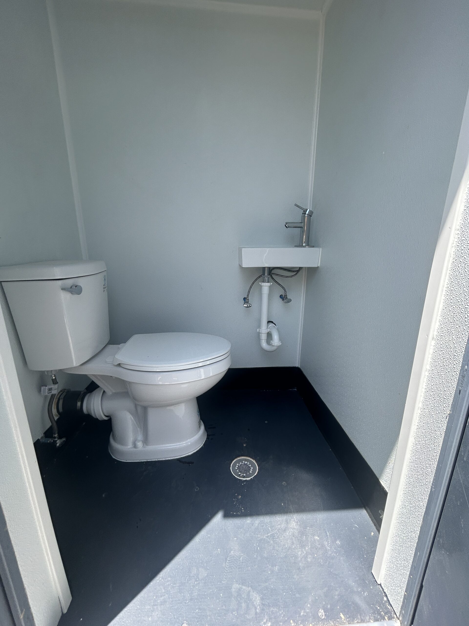 https://www.bobscontainers.com/wp-content/uploads/2024/09/IMG_3115-scaled.jpg